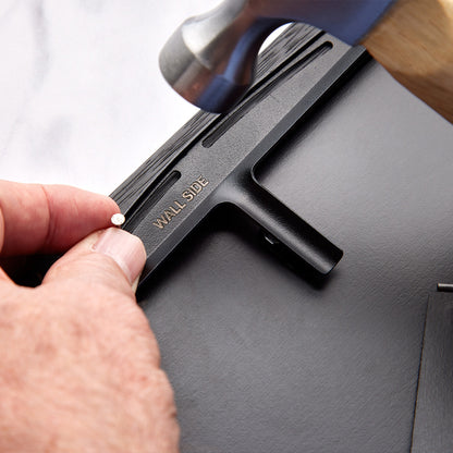 The Better Picture Hanger